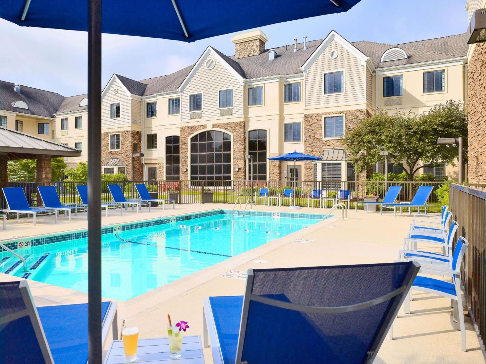 Staybridge Suites Boston - Burlington By Ihg Екстериор снимка