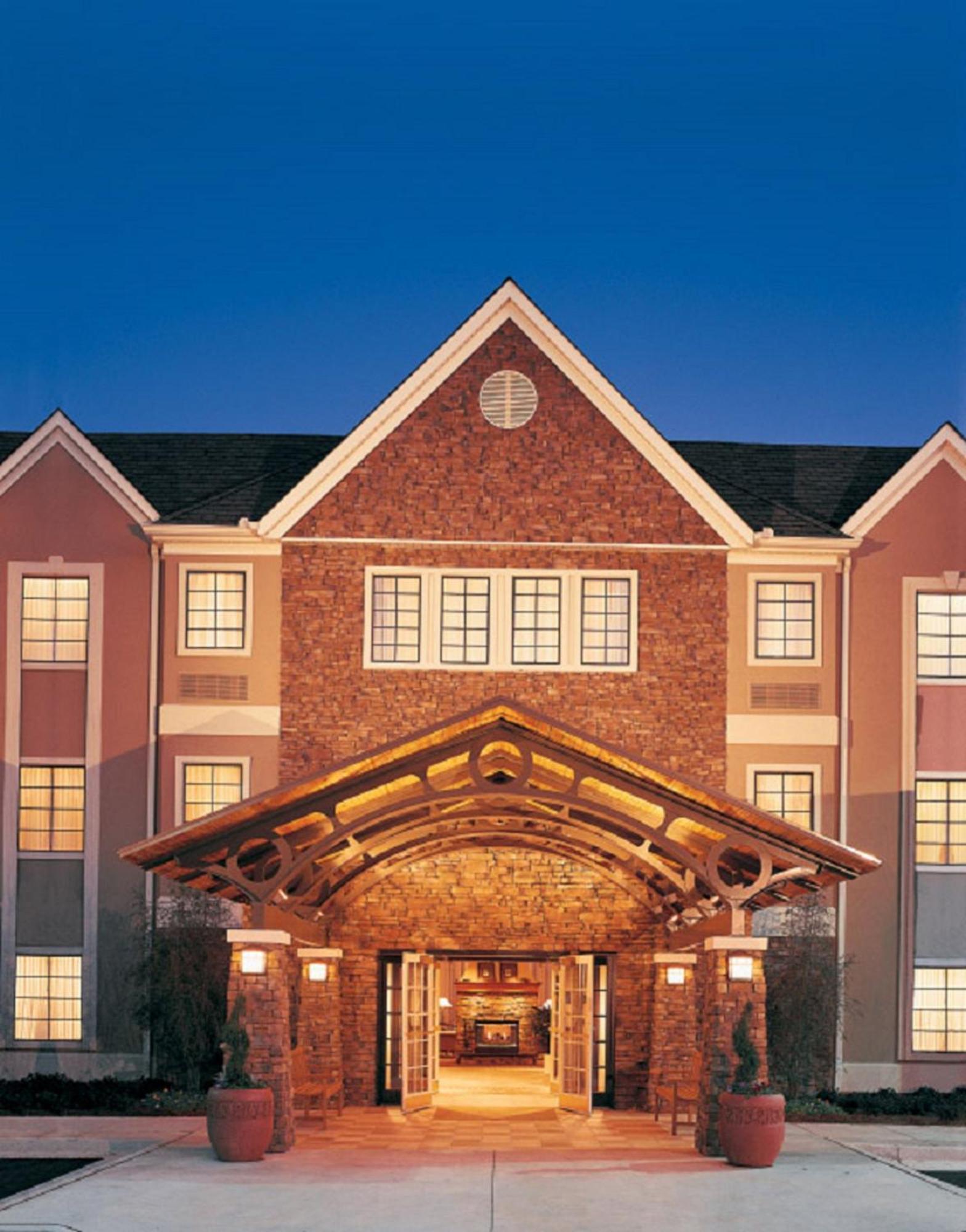 Staybridge Suites Boston - Burlington By Ihg Екстериор снимка