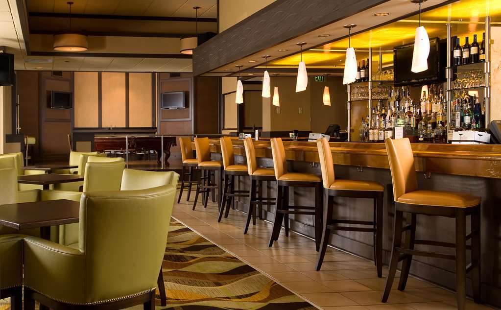 Staybridge Suites Boston - Burlington By Ihg Ресторант снимка